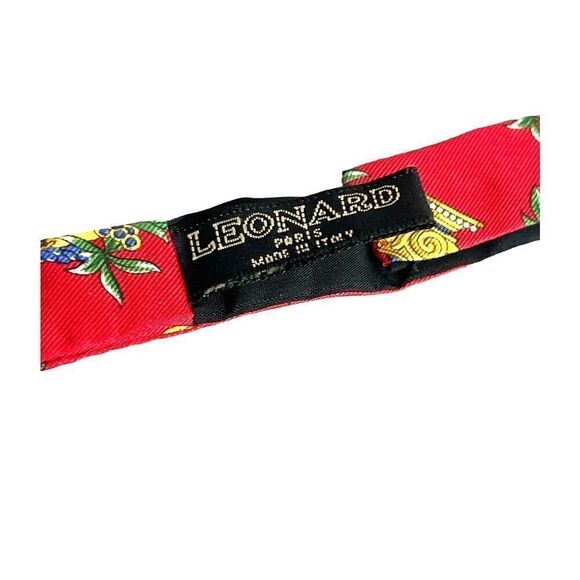 Leonard Paris Bow Tie Red Floral 100% Silk Adjustable - Picture 4 of 6